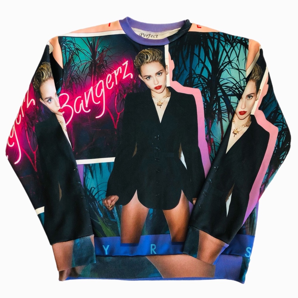 VTG Miley Cyrus All-over print Crewneck Sweatshirt 🥁👩🏻‍🎤🎵🎸🎹🔥